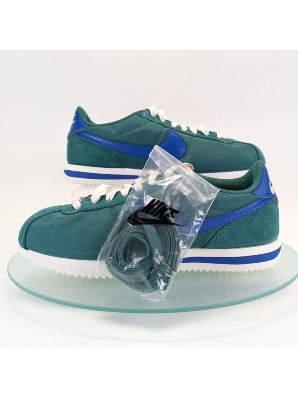 Nike Cortez Womens 8.5 Evergreen Aura Hyper Royal Casual Shoes IH2361-300